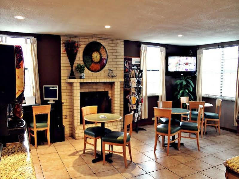 מלון Super 8 By Wyndham פרדריקסברג מראה חיצוני תמונה